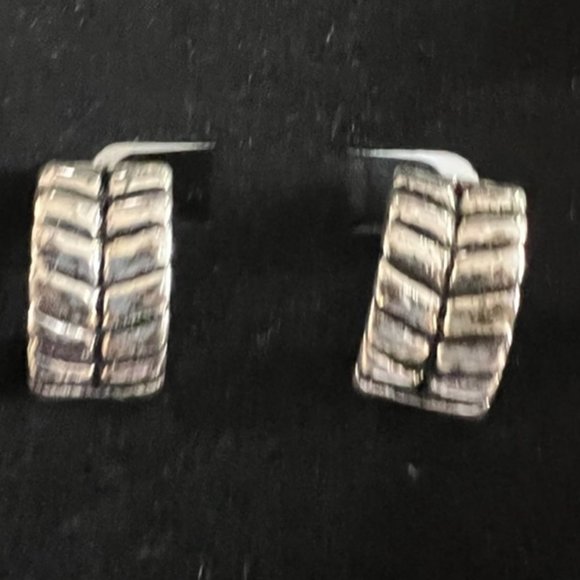 BUNDLE of Clip On Earrings!  10 pair! - Picture 9 of 13